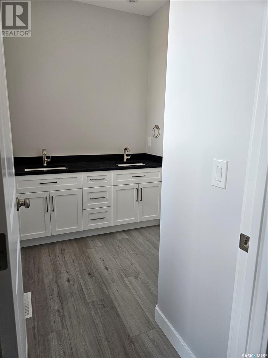 846 Delaet Bay, Warman, Saskatchewan  S0K 0A1 - Photo 32 - SK008510