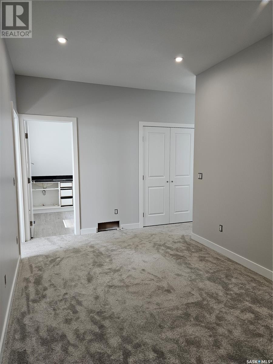 846 Delaet Bay, Warman, Saskatchewan  S0K 0A1 - Photo 25 - SK008510