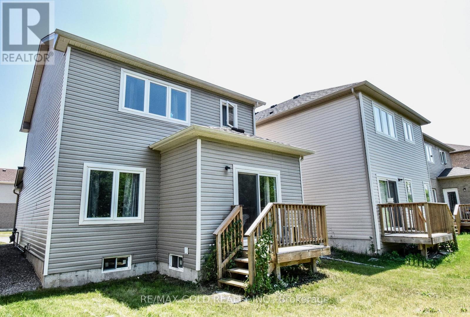 77 Tumblewood Place W, Welland, Ontario  L3B 0J3 - Photo 30 - X12261078