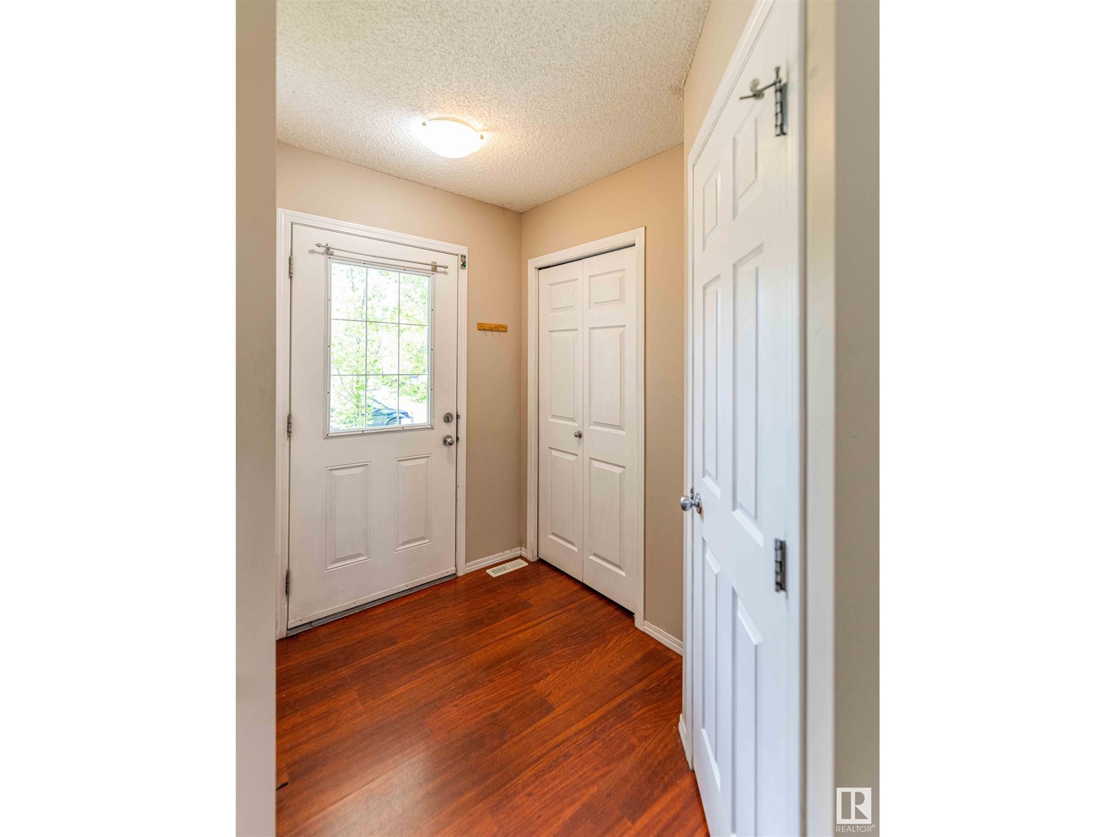 Property at 1651 MELROSE PL SW image 4