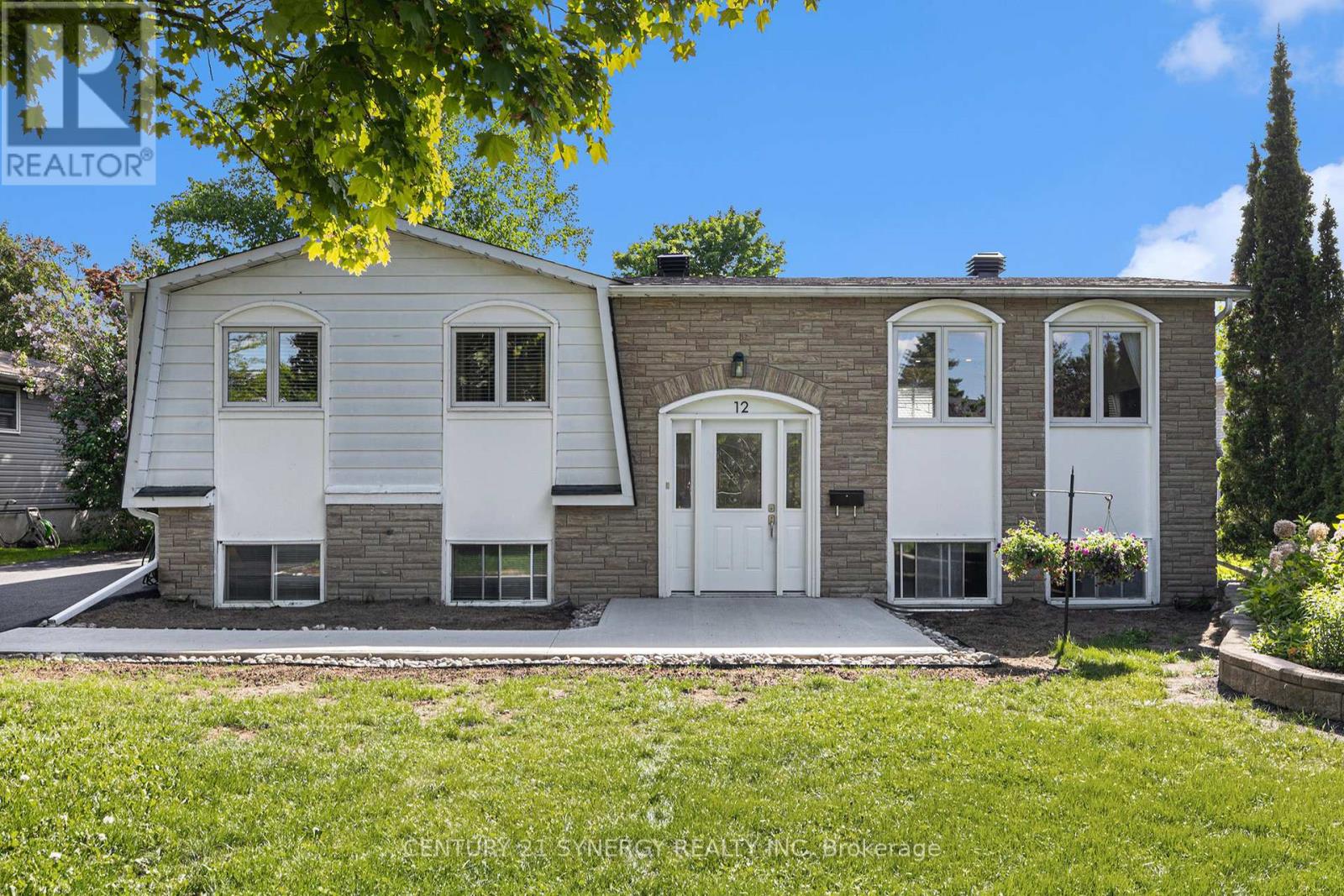 12 Morgan Avenue, Perth, Ontario  K7H 3G4 - Photo 1 - X12262613