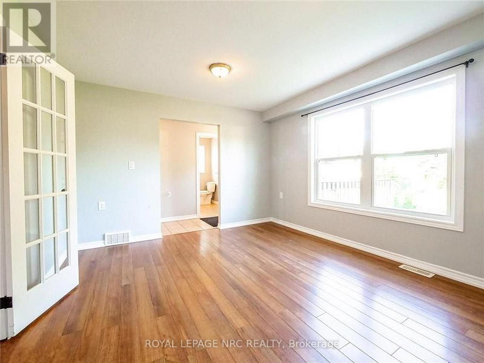 3090 Dorchester Road, Niagara Falls, Ontario  L2J 2Z7 - Photo 12 - X12262567