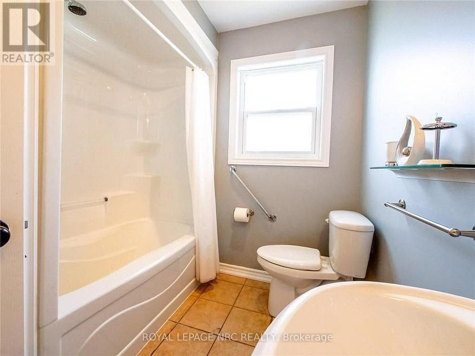 3090 Dorchester Road, Niagara Falls, Ontario  L2J 2Z7 - Photo 15 - X12262567