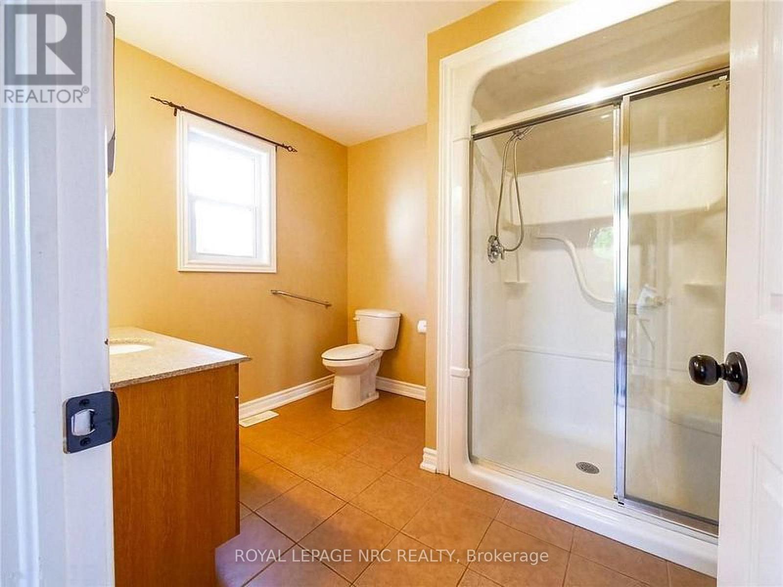 3090 Dorchester Road, Niagara Falls, Ontario  L2J 2Z7 - Photo 18 - X12262567