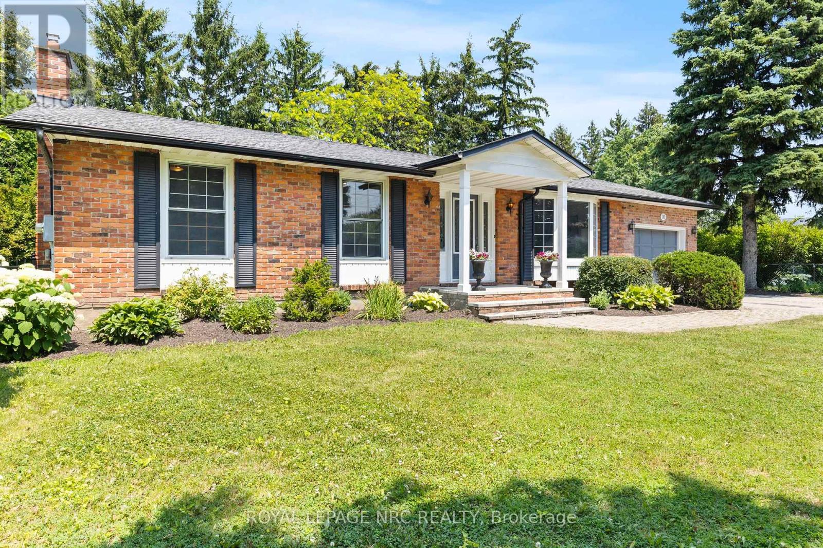 Property at 10 UPPER CANADA DRIVE image 4
