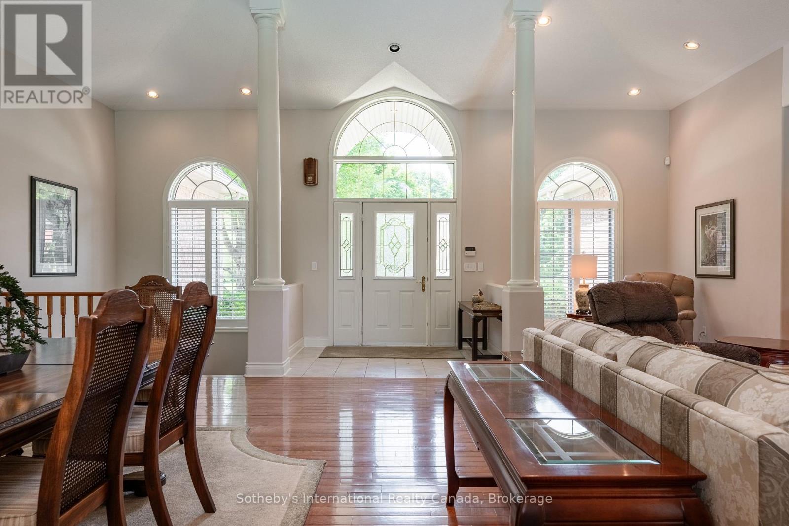 Property at 39 PARKSHORE PLACE image 4