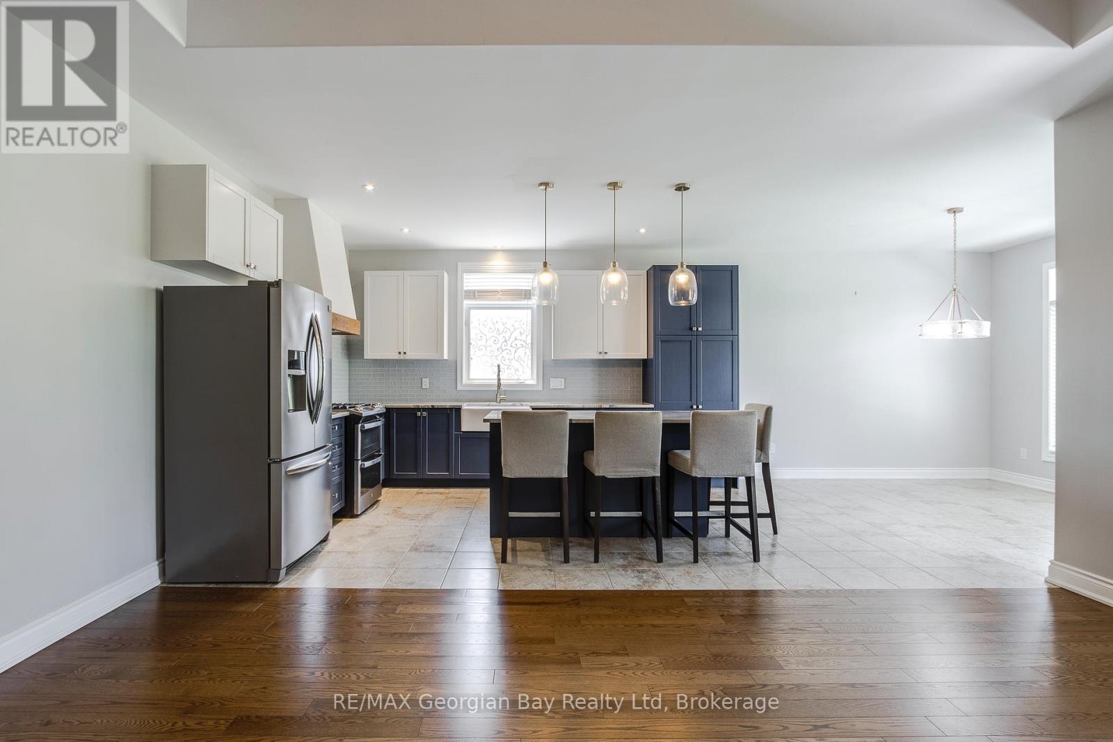 Property at 426 RUSS HOWARD DRIVE image 5