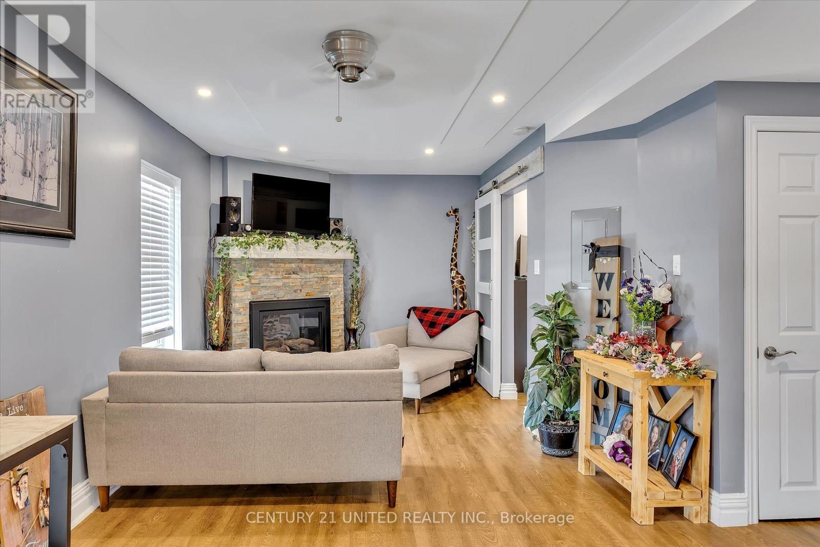 203 Carlisle Avenue, Peterborough, Ontario  K9H 1J7 - Photo 18 - X12262533