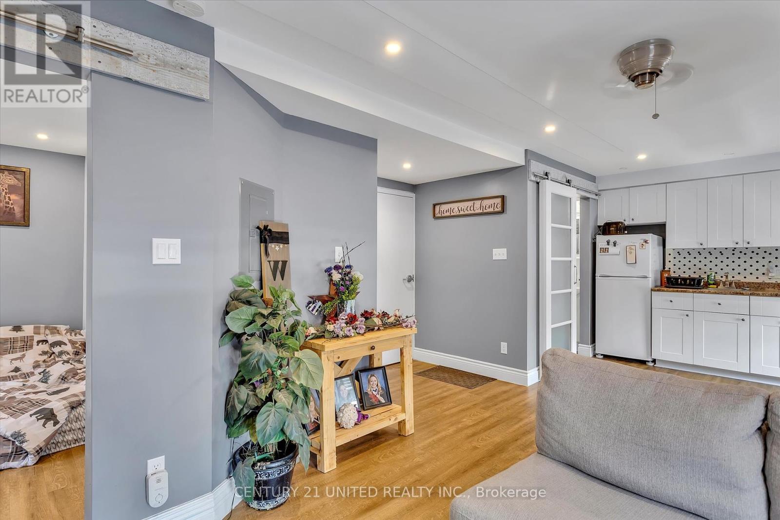 203 Carlisle Avenue, Peterborough, Ontario  K9H 1J7 - Photo 21 - X12262533