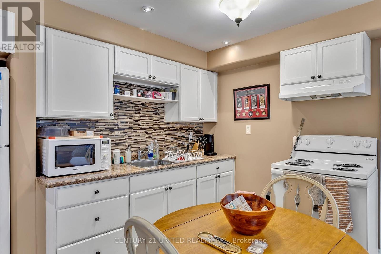 203 Carlisle Avenue, Peterborough, Ontario  K9H 1J7 - Photo 24 - X12262533