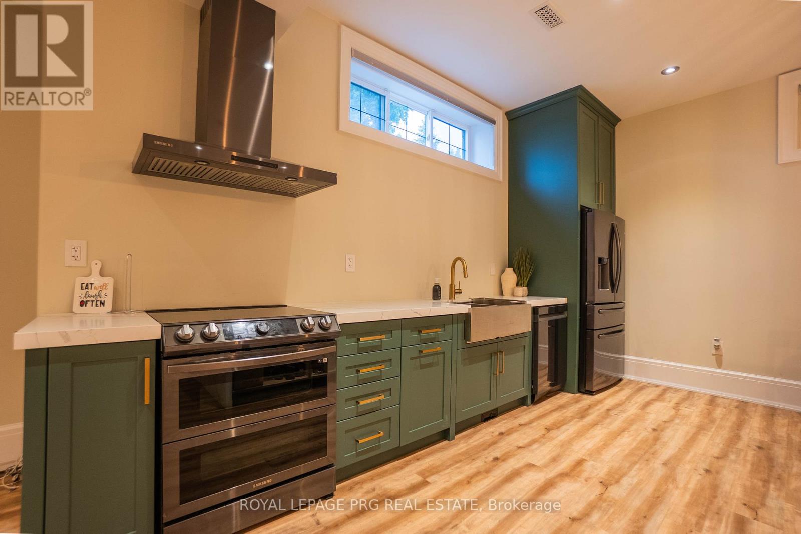 12 Hollywood Crescent, King, Ontario  L0G 1N0 - Photo 10 - N12262501