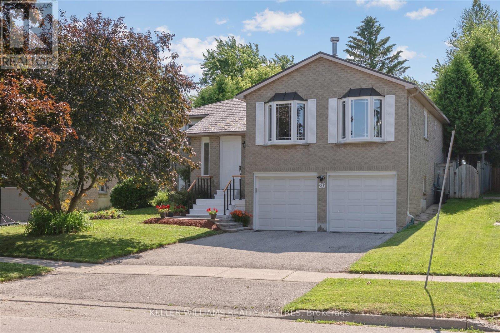 Property at 26 STONEHILL BOULEVARD image 3