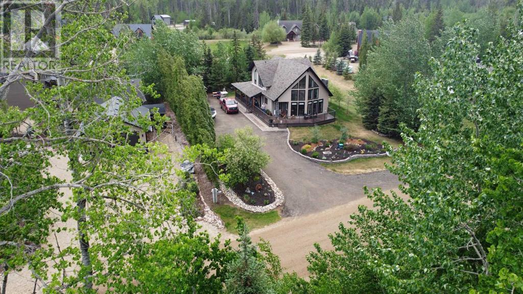 Property at 49-13417 TWP RD 752A image 2