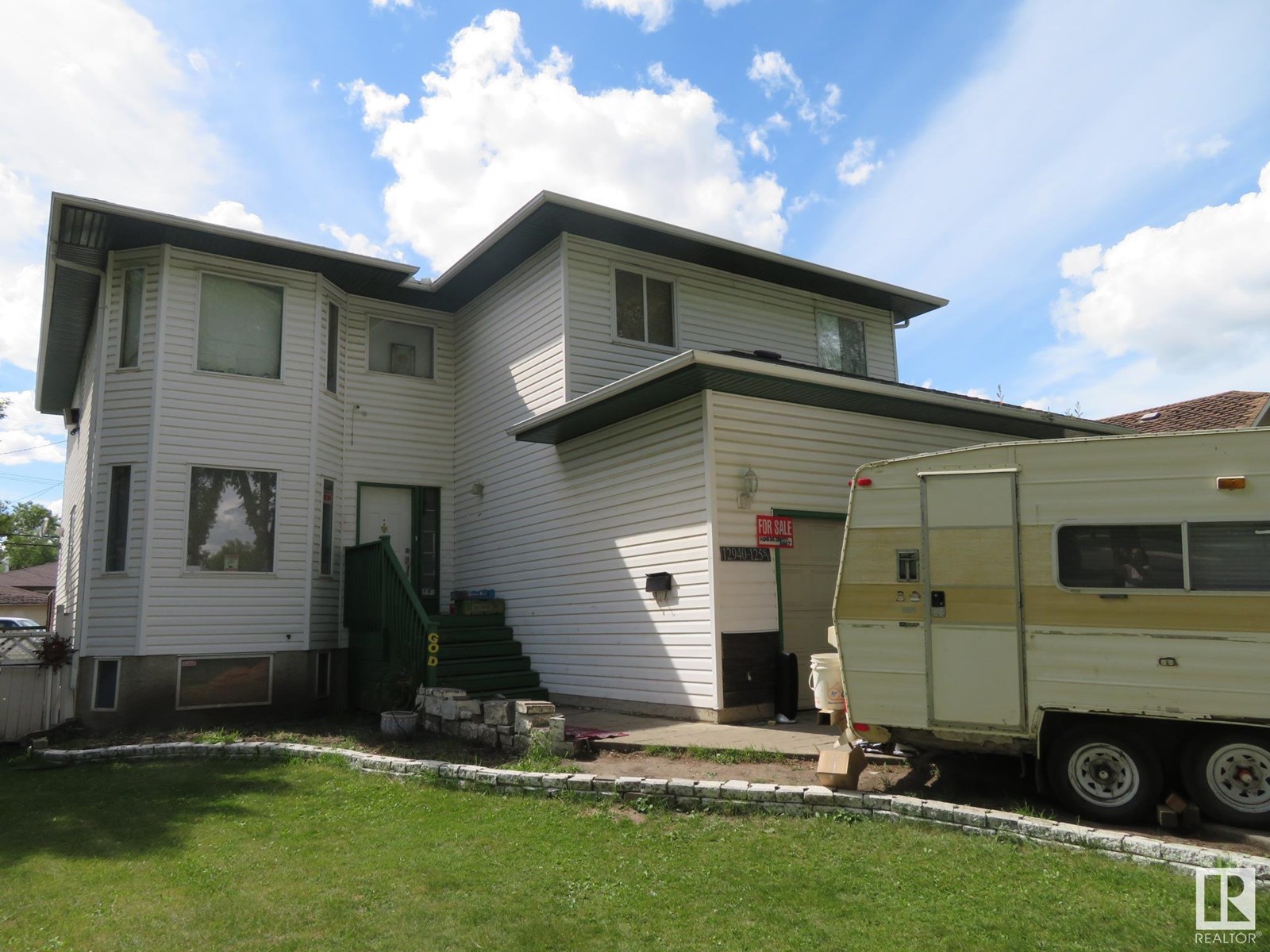 Property at 12940 125 ST NW image 1