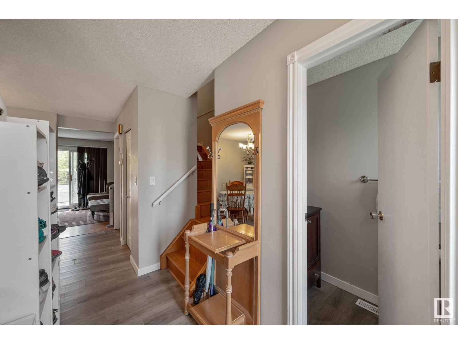 Property at 9909 171 AV NW image 5