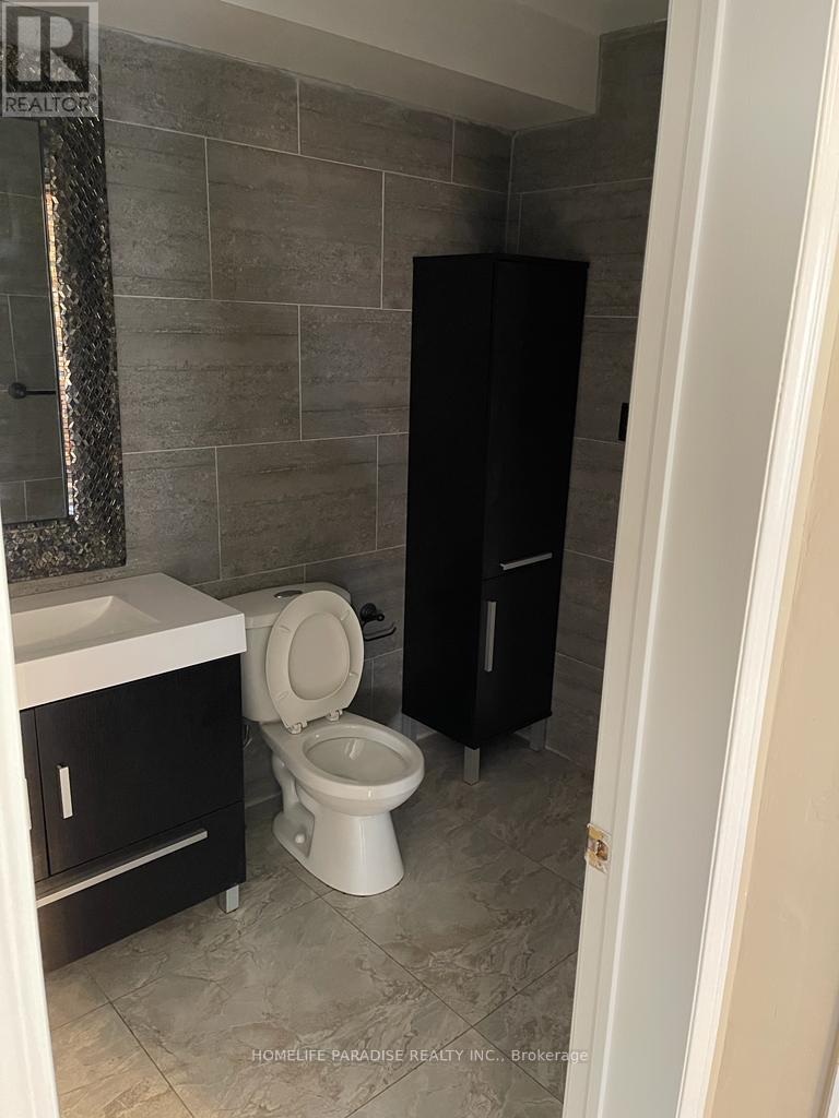 3586 Indigo Crescent, Mississauga, Ontario  L5N 7J2 - Photo 6 - W12262388