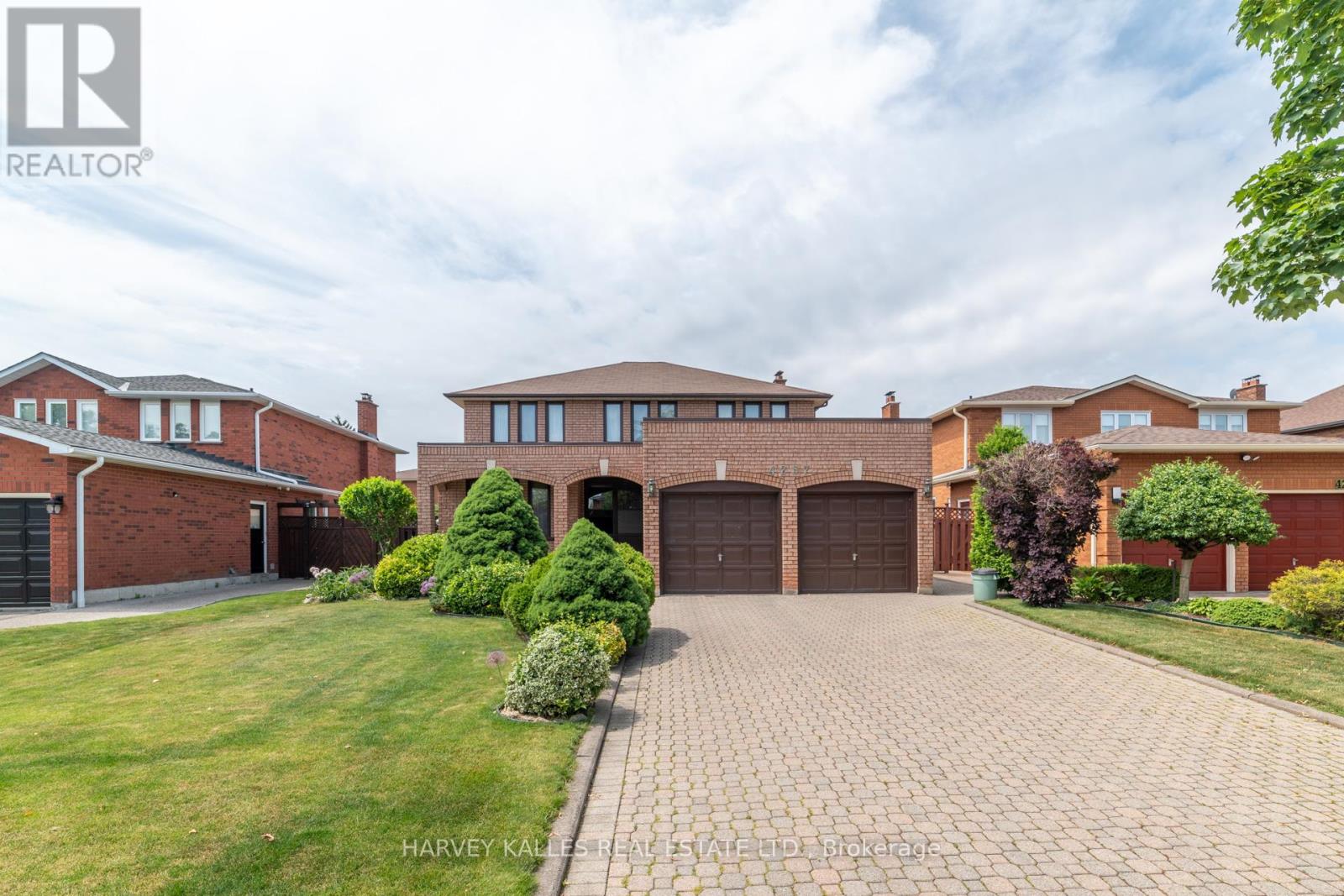 Property at 4257 STARLIGHT CRESCENT image 1