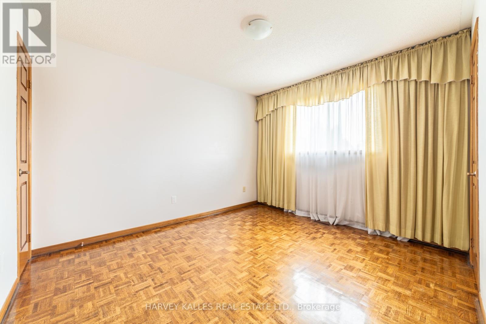 4257 Starlight Crescent, Mississauga (Rathwood), Ontario  L4W 4R4 - Photo 20 - W12262432