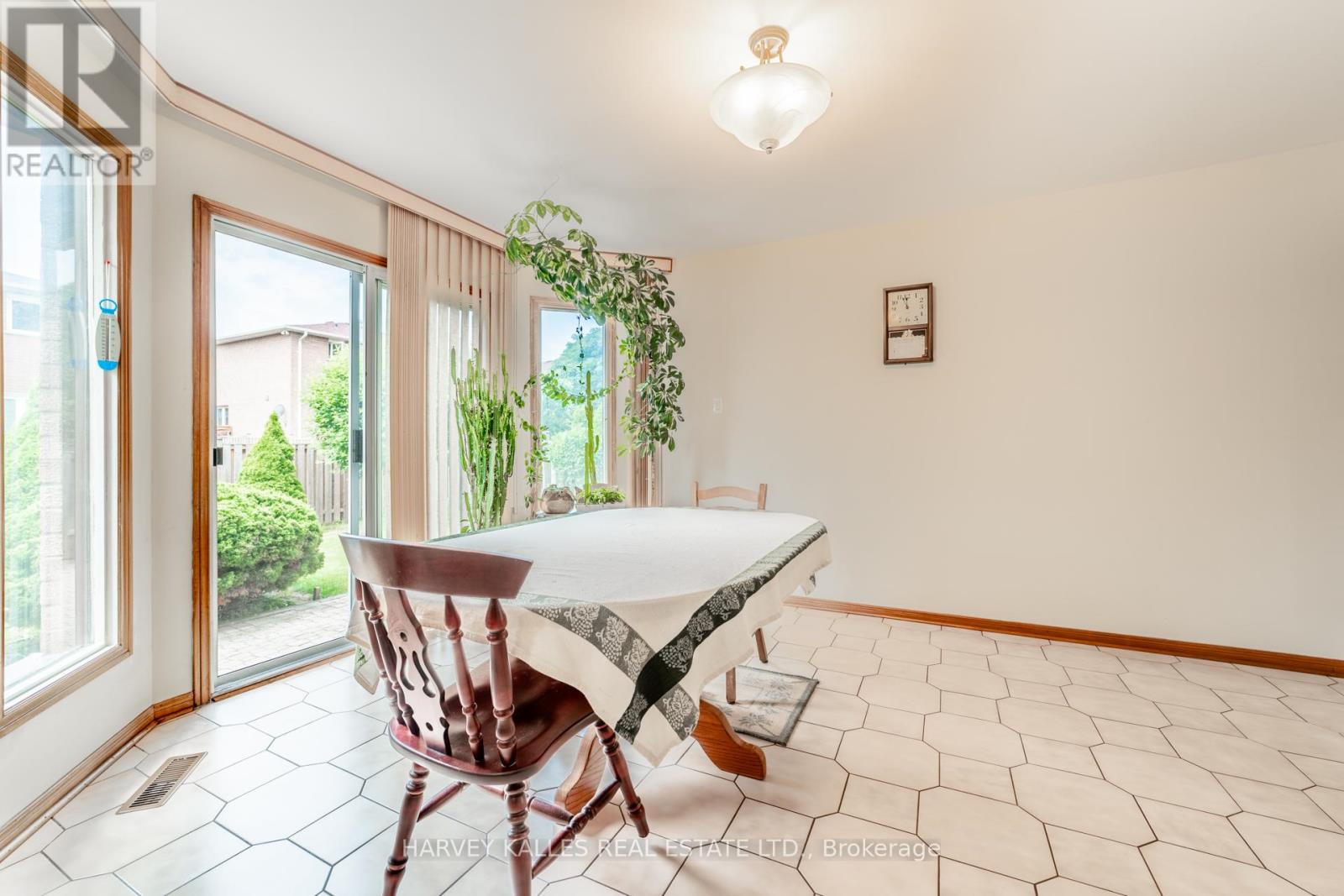 4257 Starlight Crescent, Mississauga (Rathwood), Ontario  L4W 4R4 - Photo 29 - W12262432