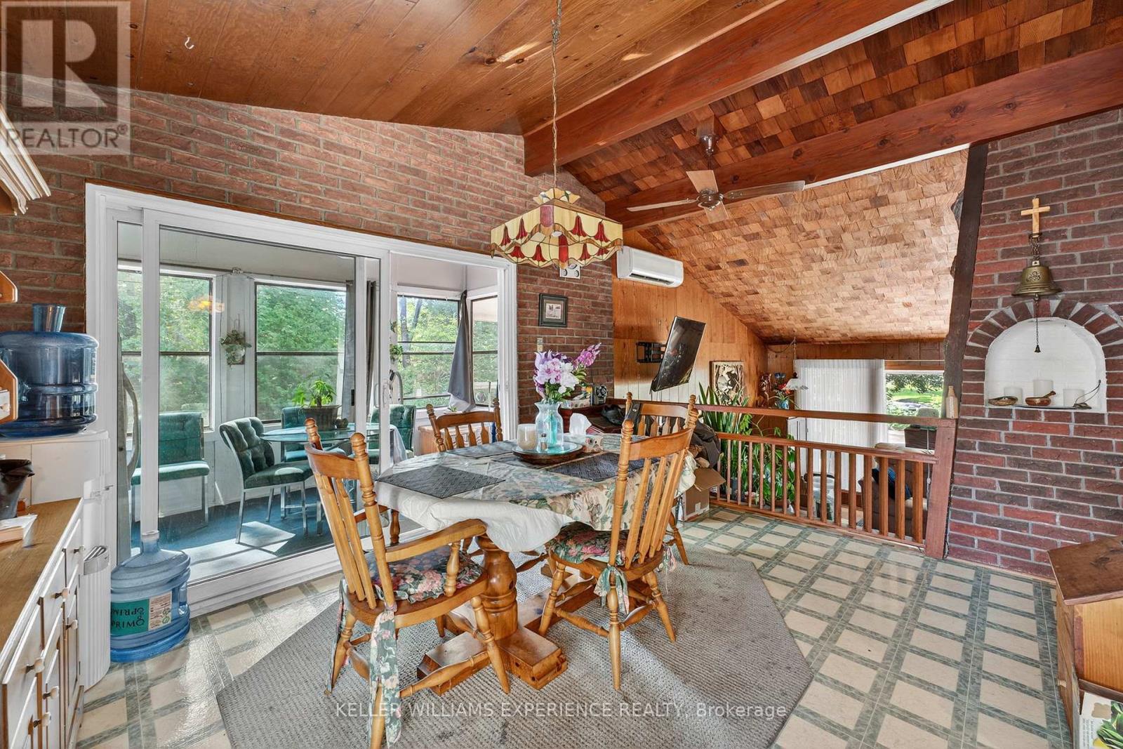 27 Wolverine Beach Road, Georgian Bay, Ontario  P0E 1E0 - Photo 11 - X12262423