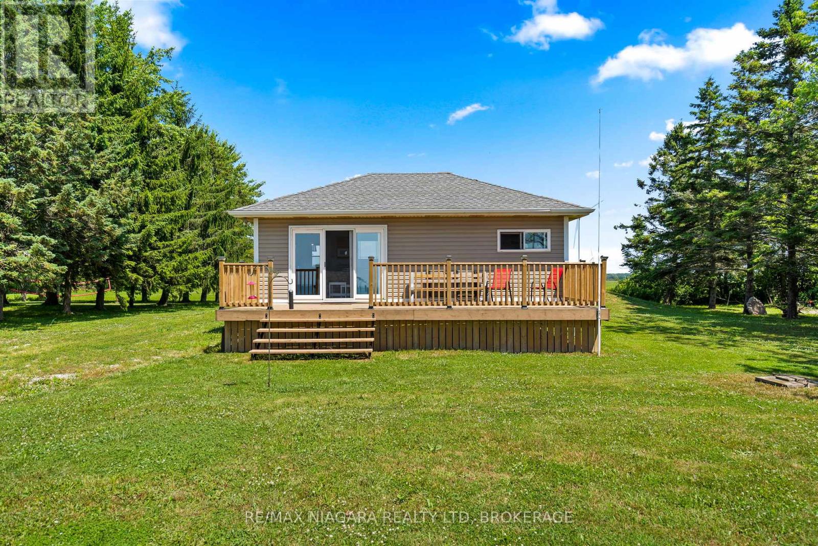 45 Erie Heights Line, Haldimand (Dunnville), Ontario  N0A 1K0 - Photo 23 - X12262843