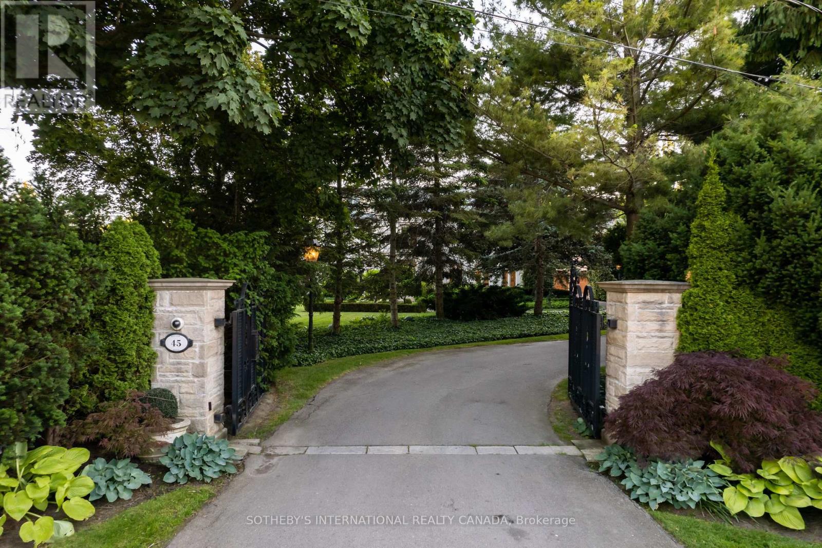 45 Bayview Ridge, Toronto, Ontario  M2L 1E3 - Photo 35 - C12256564
