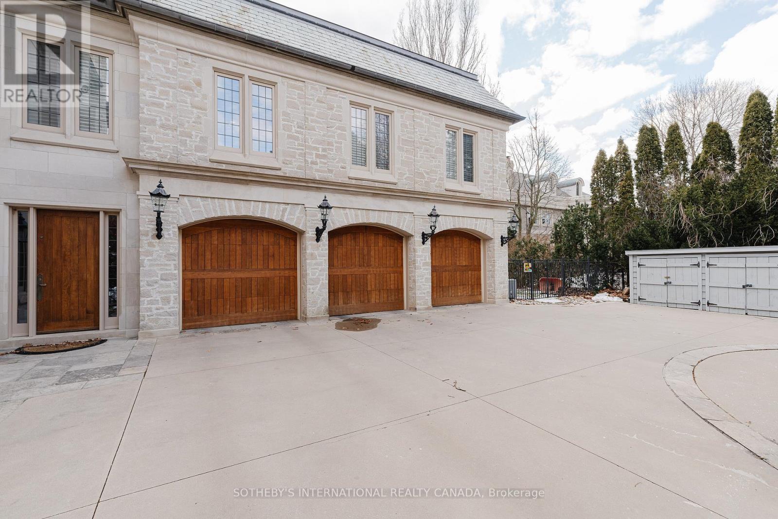 45 Bayview Ridge, Toronto, Ontario  M2L 1E3 - Photo 34 - C12256564