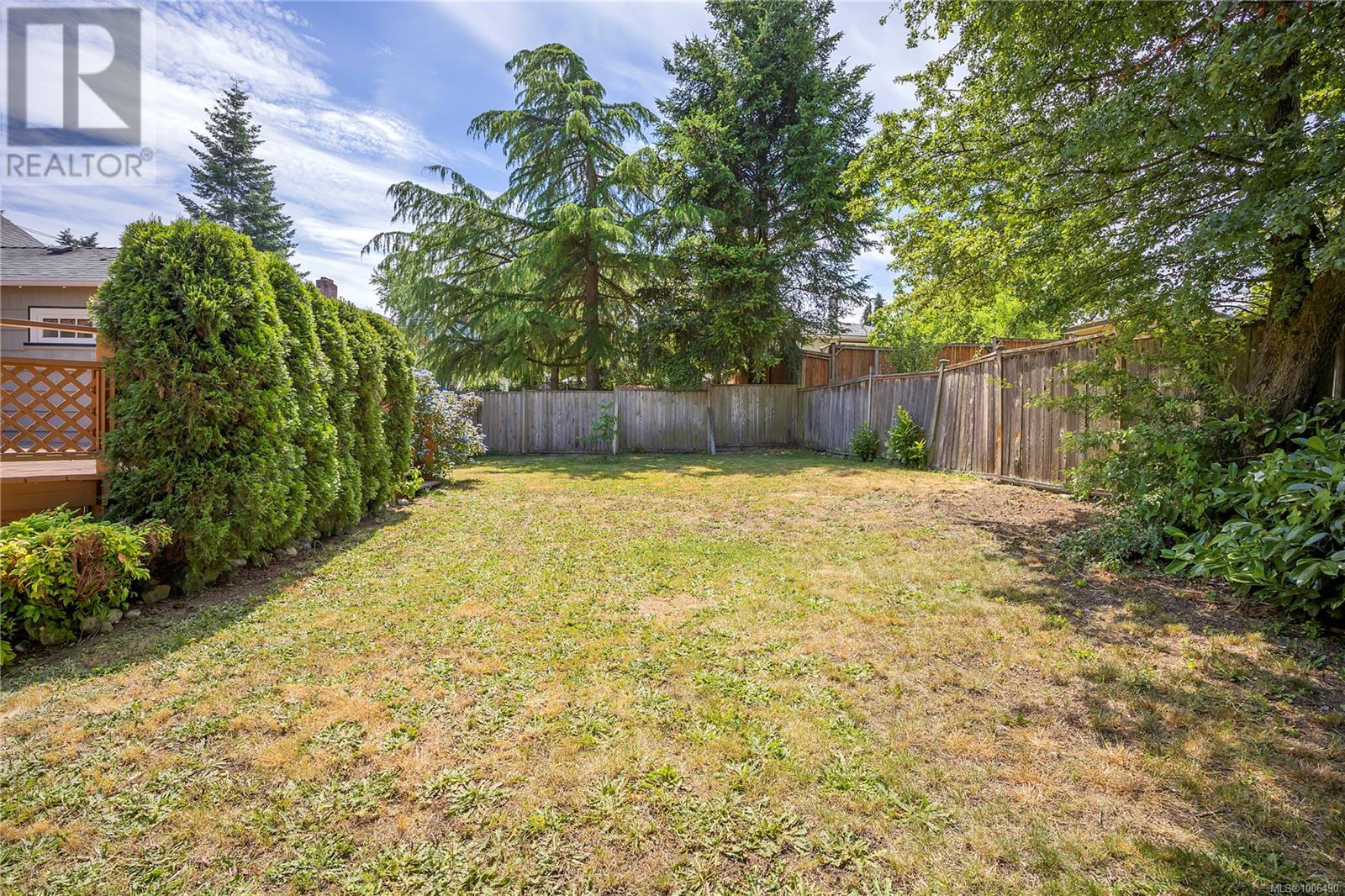 Property at 881 Millstone Ave image 2
