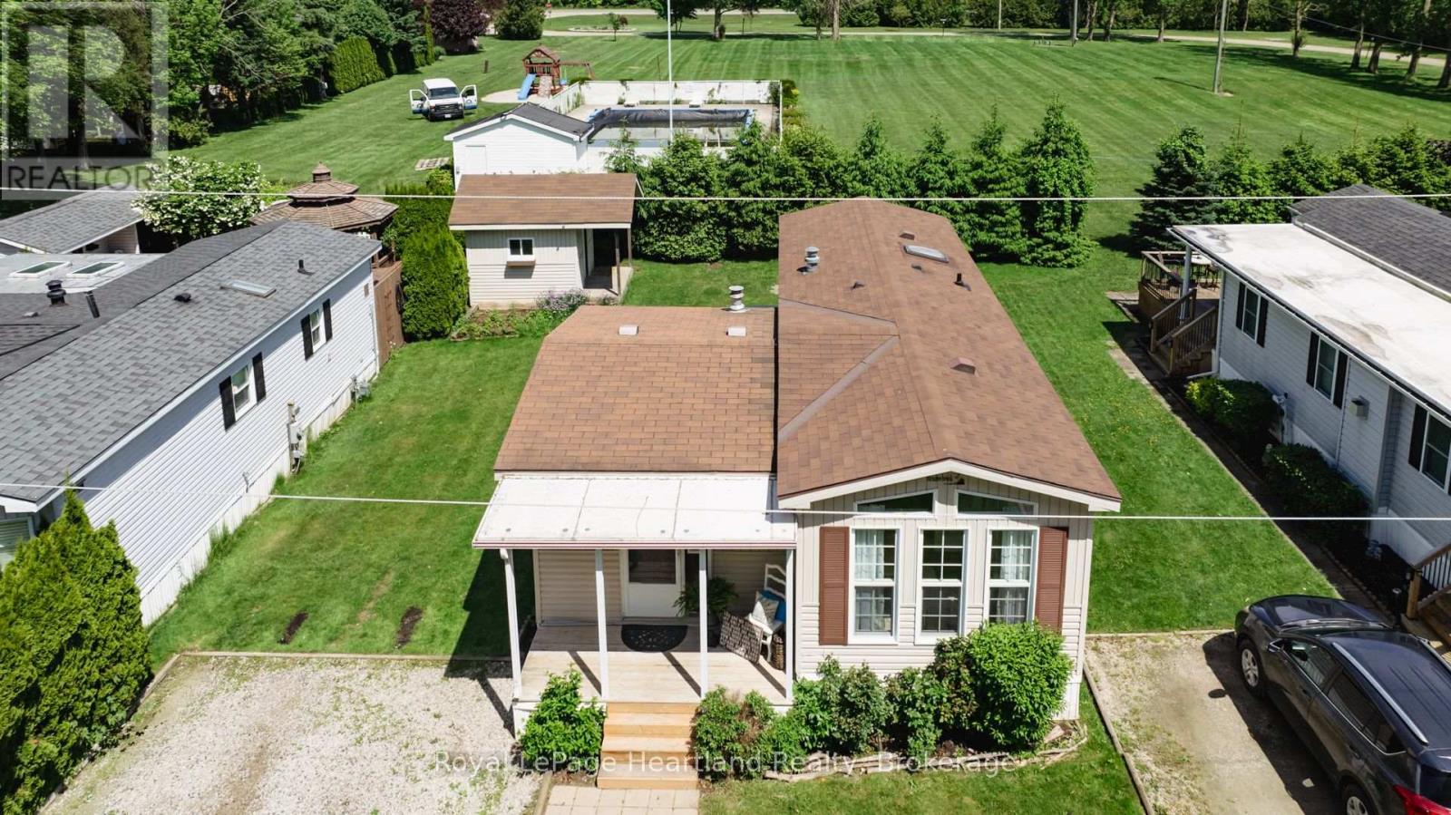 49 - 77307 Bluewater Highway, Bluewater, Ontario  N0M 1G0 - Photo 3 - X12262705