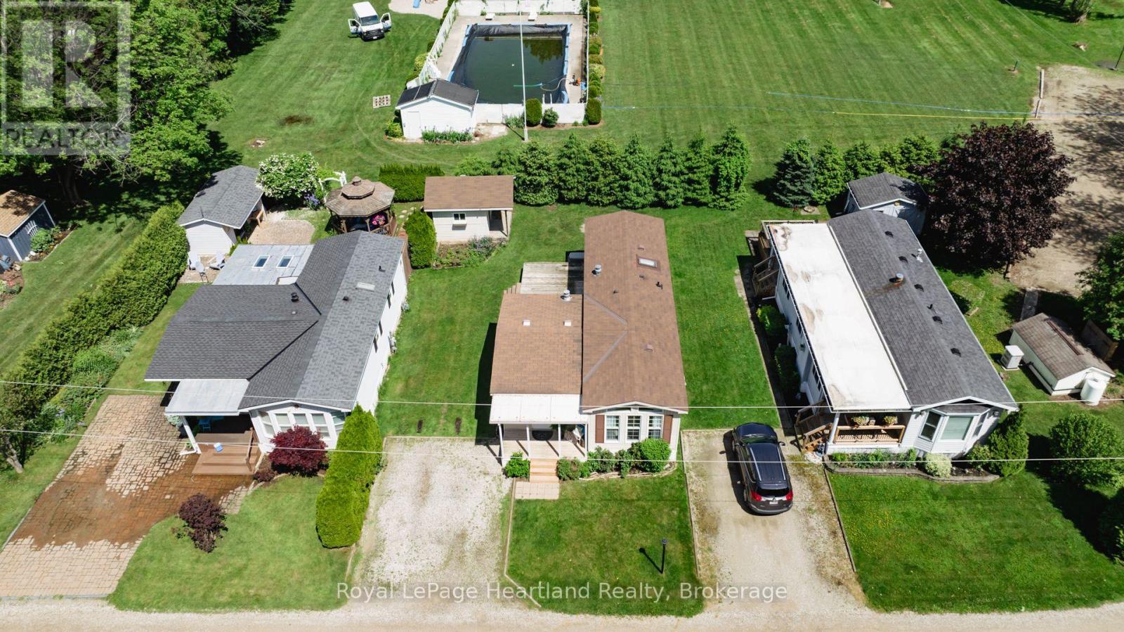49 - 77307 Bluewater Highway, Bluewater, Ontario  N0M 1G0 - Photo 4 - X12262705