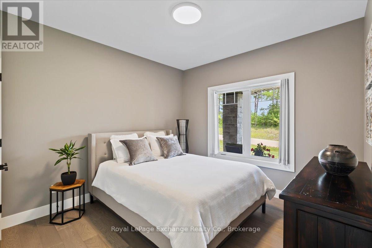 150 Louise Creek Crescent, West Grey, Ontario  N0G 1S0 - Photo 29 - X12262766