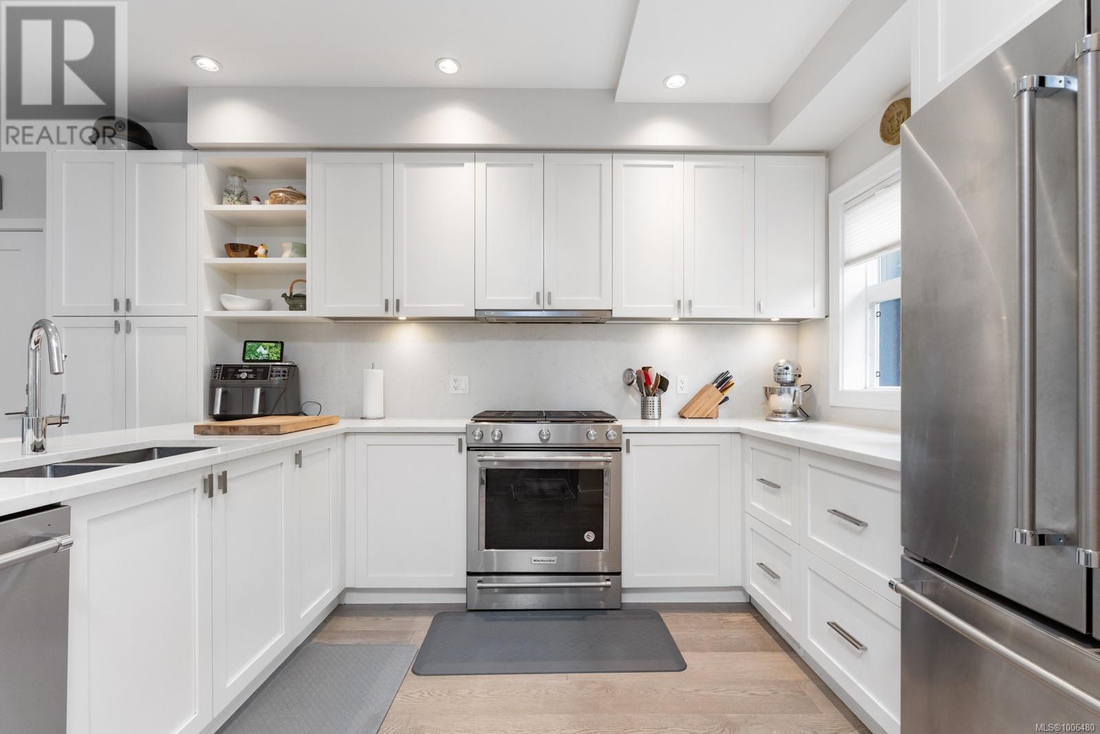 7 9889 Seventh St, Sidney, British Columbia  V8L 2V8 - Photo 10 - 1006480