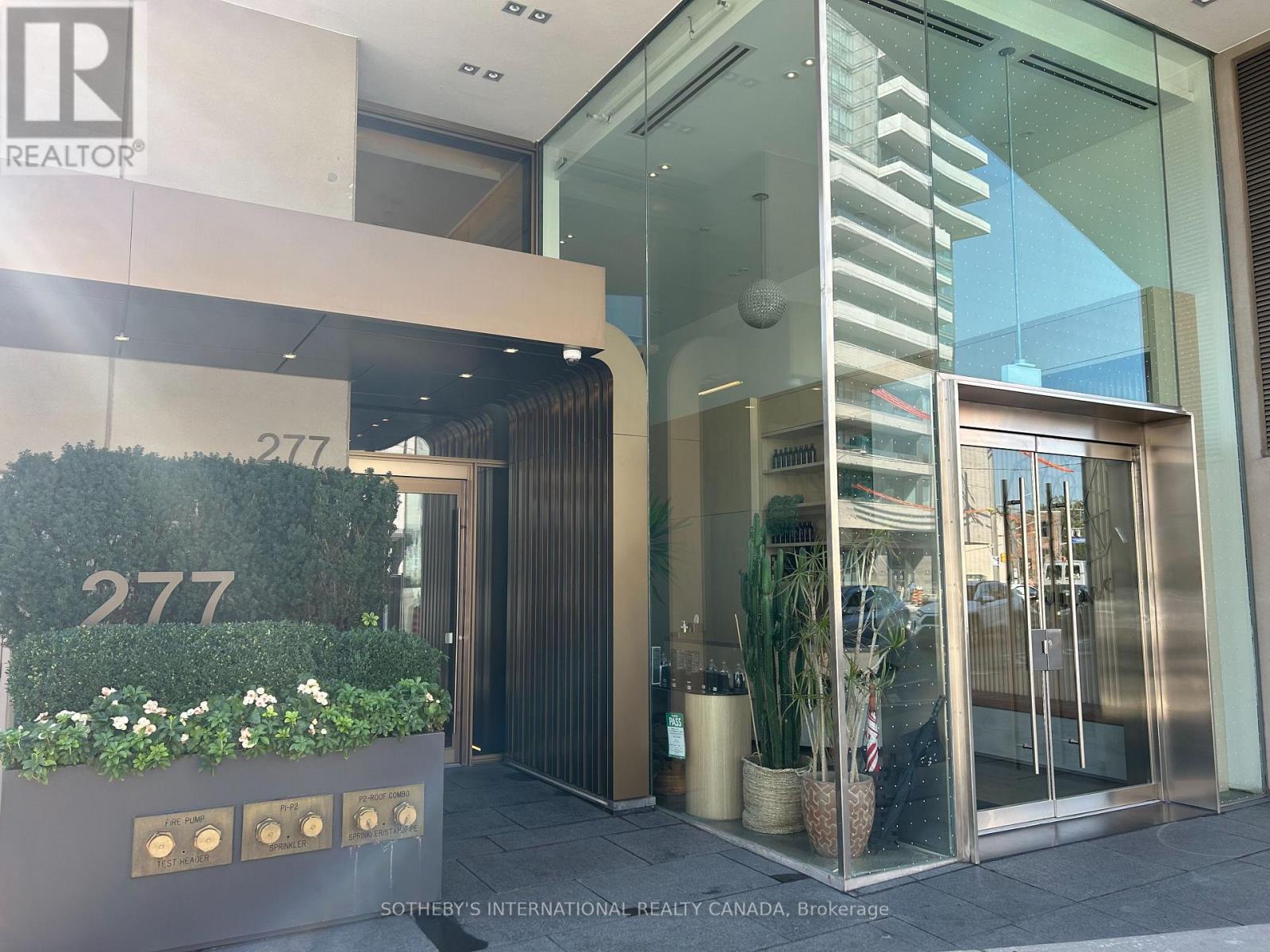 102 - 277 Davenport Road, Toronto, Ontario  M5R 1J9 - Photo 1 - C12262784