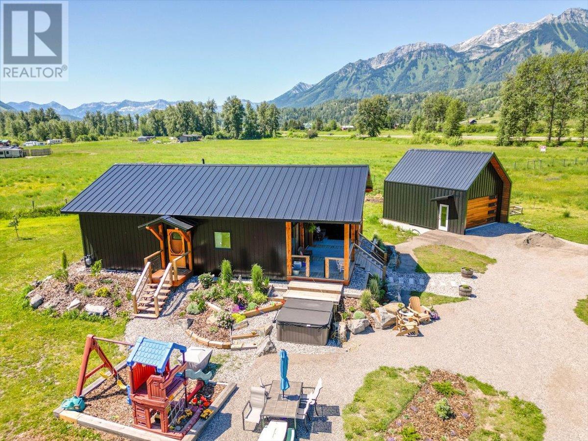 7005 Stubbs Road, Fernie, British Columbia  V0B 1M5 - Photo 57 - 10354789