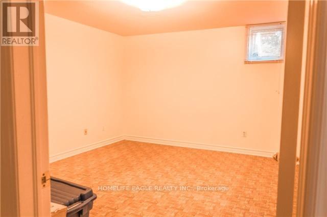 19 Schomberg Road E, Richmond Hill (Oak Ridges), Ontario  L4E 2T7 - Photo 16 - N12256441