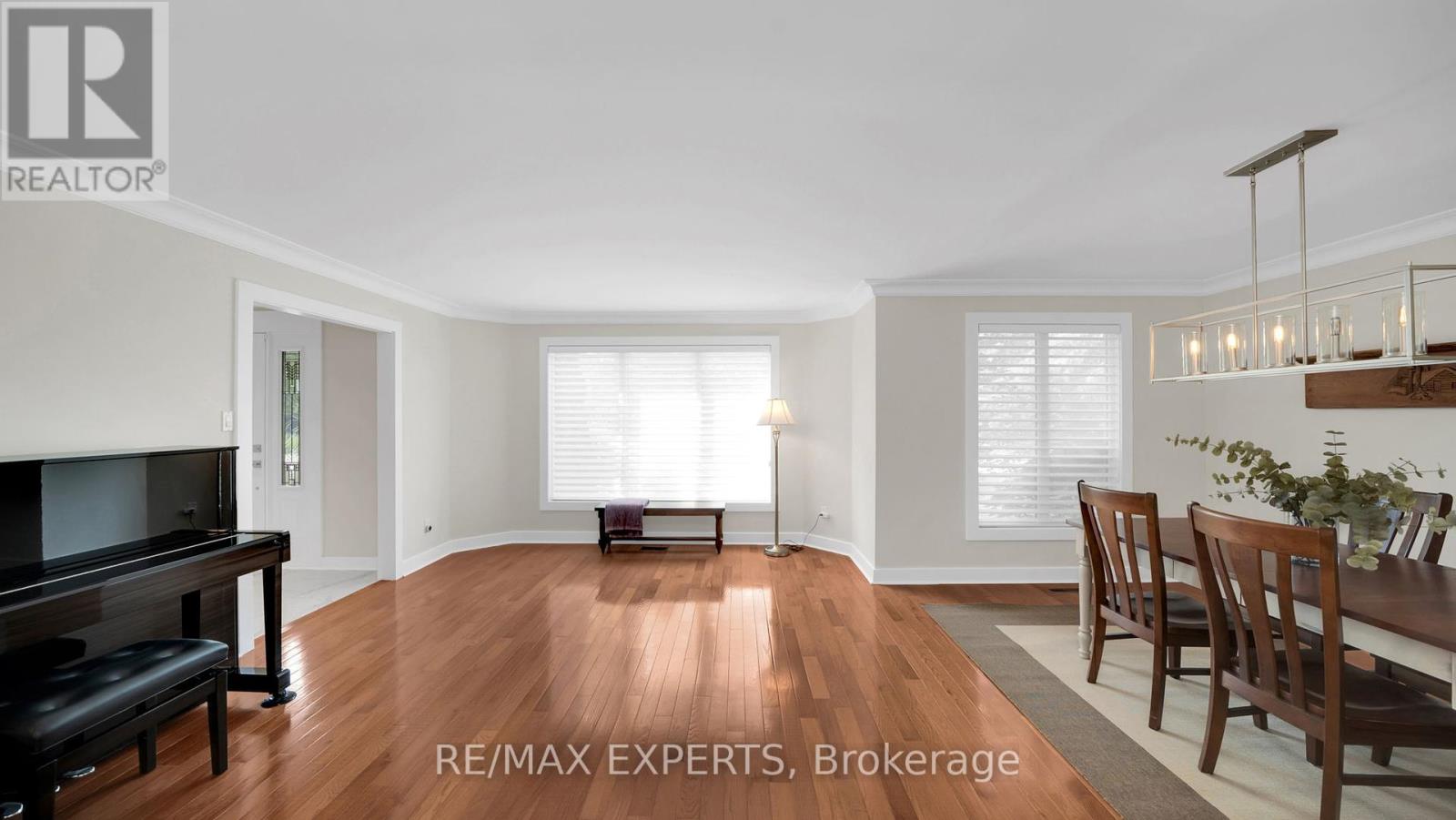 10 Kehoe Court, King (Nobleton), Ontario  L0G 1N0 - Photo 11 - N12262580