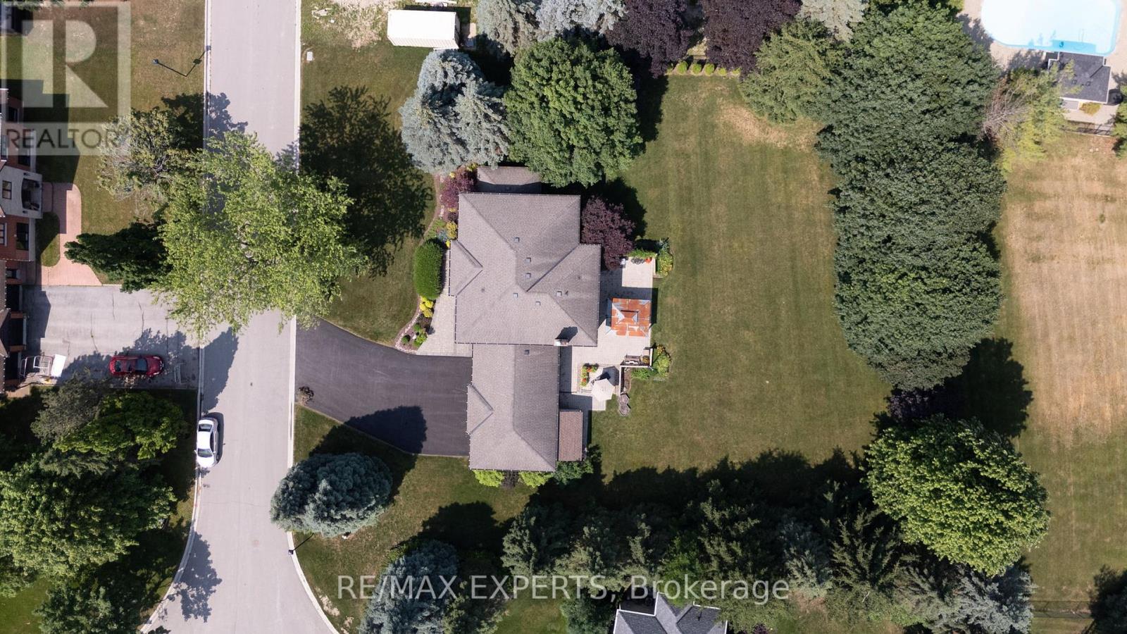 10 Kehoe Court, King (Nobleton), Ontario  L0G 1N0 - Photo 40 - N12262580