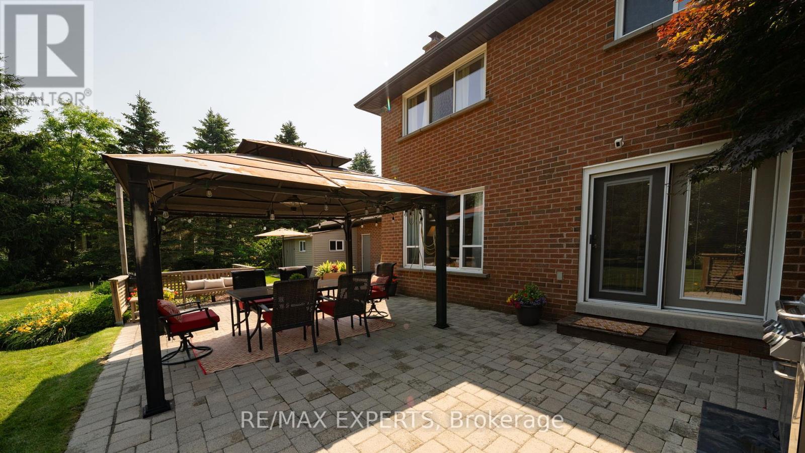 10 Kehoe Court, King (Nobleton), Ontario  L0G 1N0 - Photo 47 - N12262580