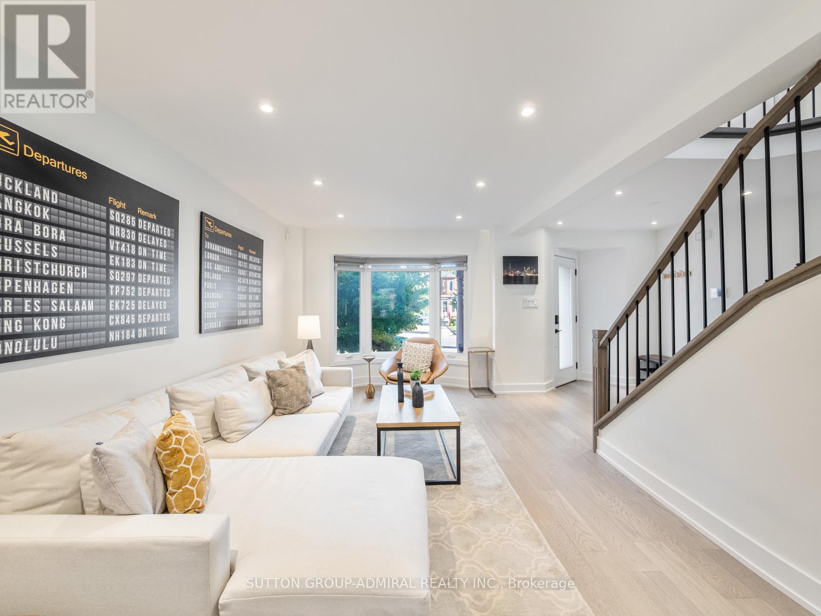 Property at 62 PINEWOOD DRIVE image 4