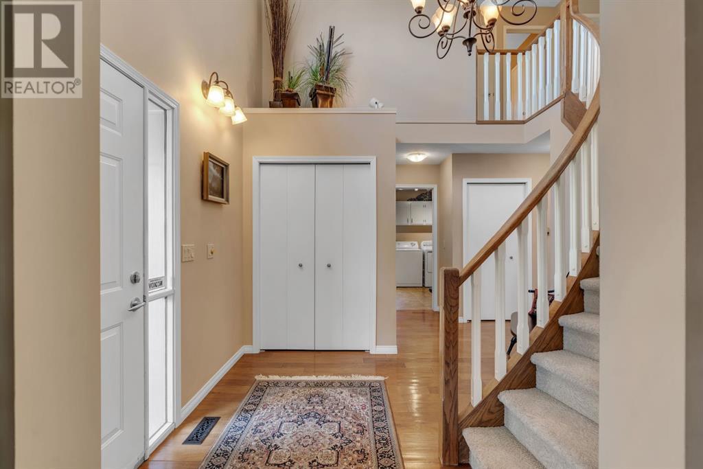 Property at 34 Evergreen Terrace SW image 2