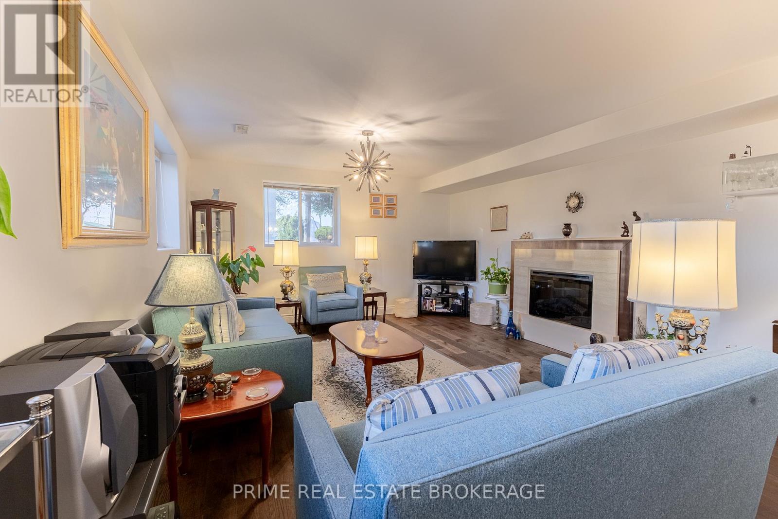 6498 Talbot Trail, Chatham-Kent, Ontario  N0P 1W0 - Photo 24 - X12262884