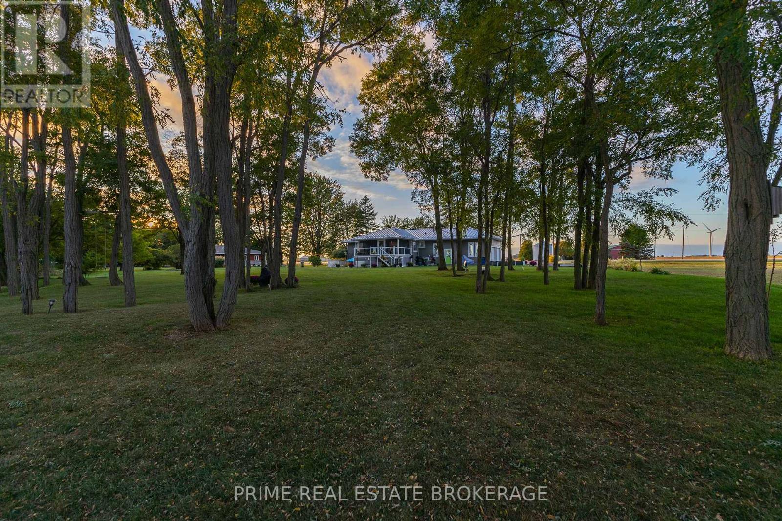 6498 Talbot Trail, Chatham-Kent, Ontario  N0P 1W0 - Photo 32 - X12262884