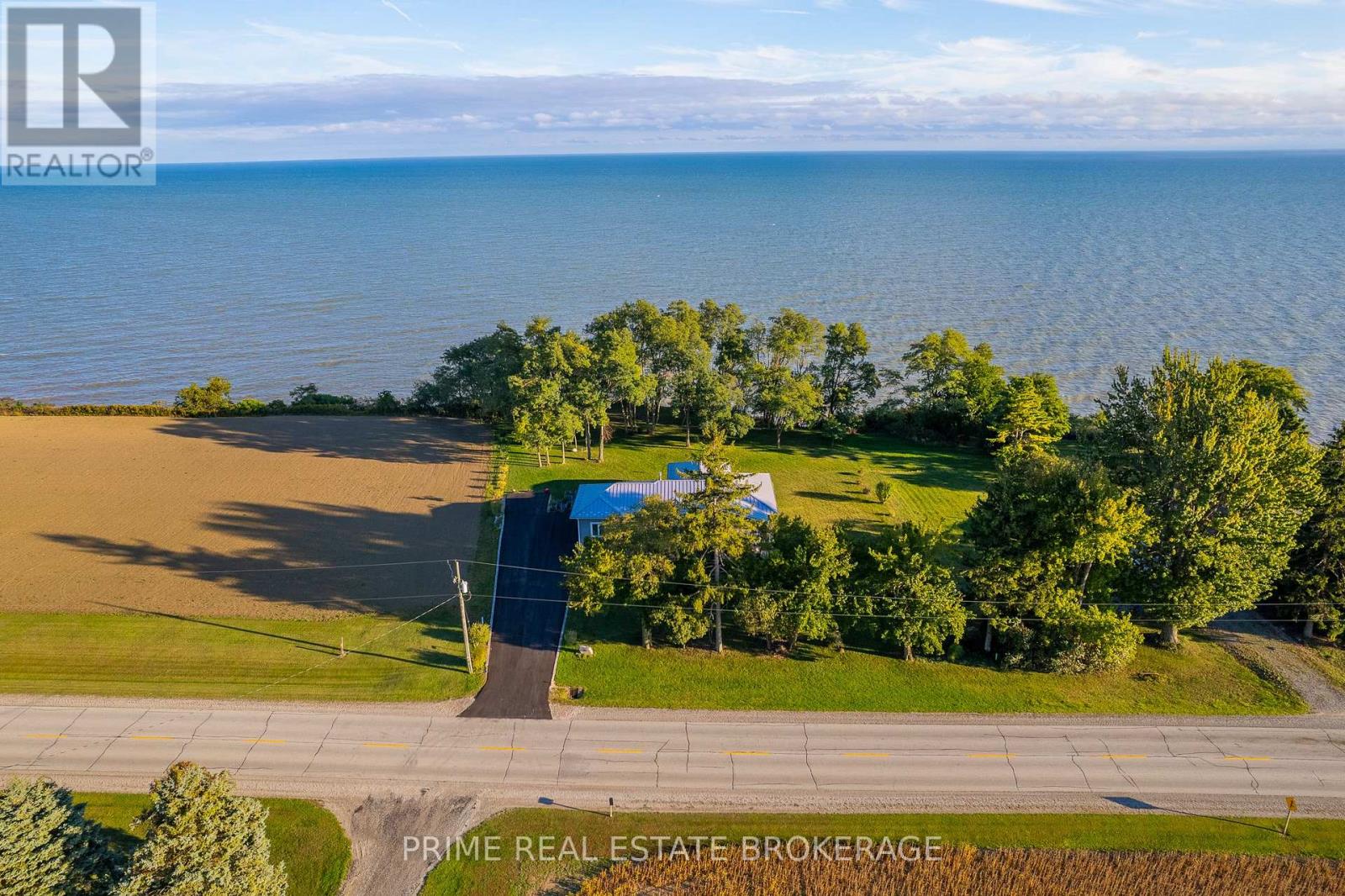 6498 Talbot Trail, Chatham-Kent, Ontario  N0P 1W0 - Photo 37 - X12262884