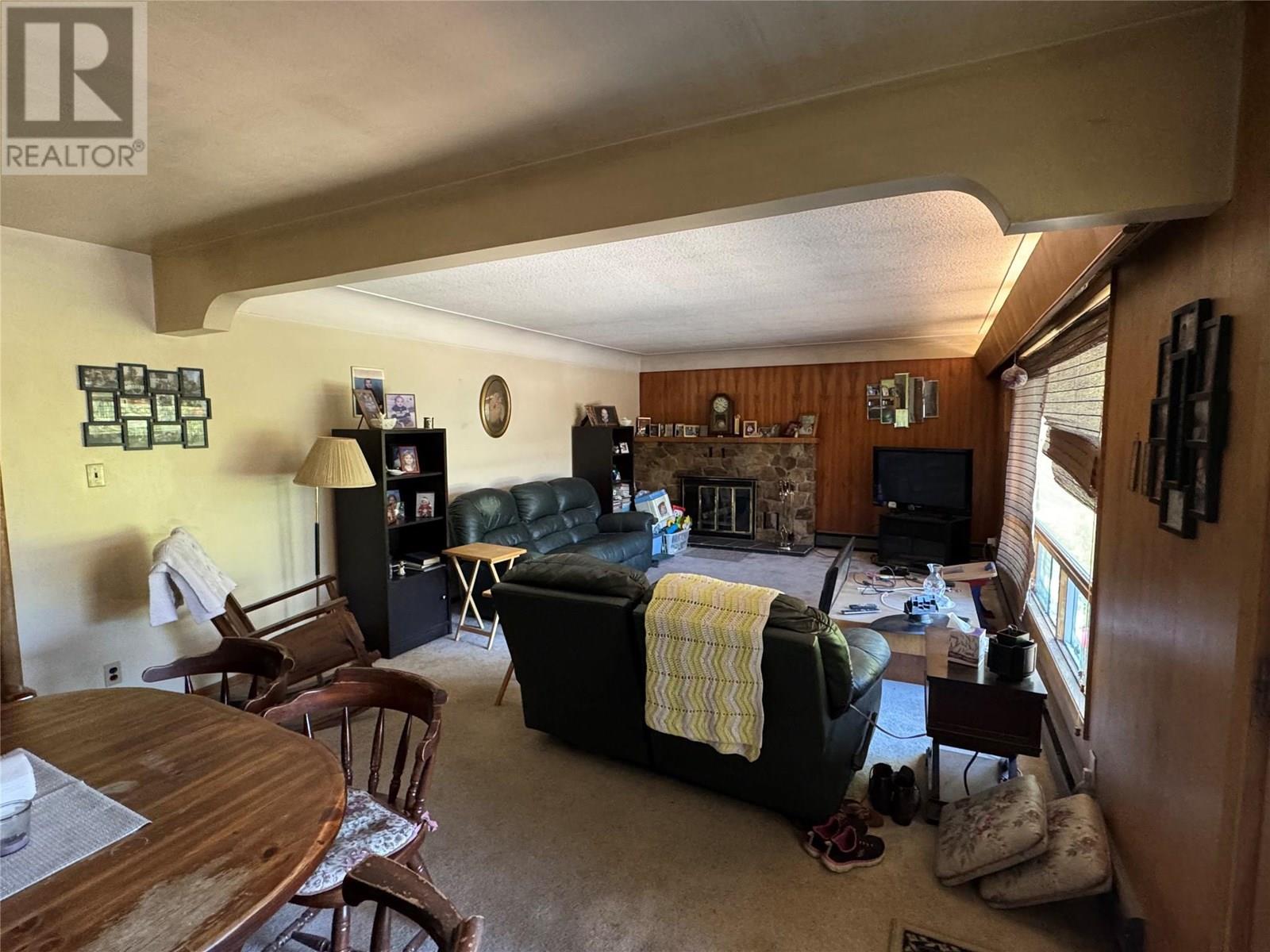 604 11th Street, Castlegar, British Columbia  V1N 2J9 - Photo 5 - 10344864