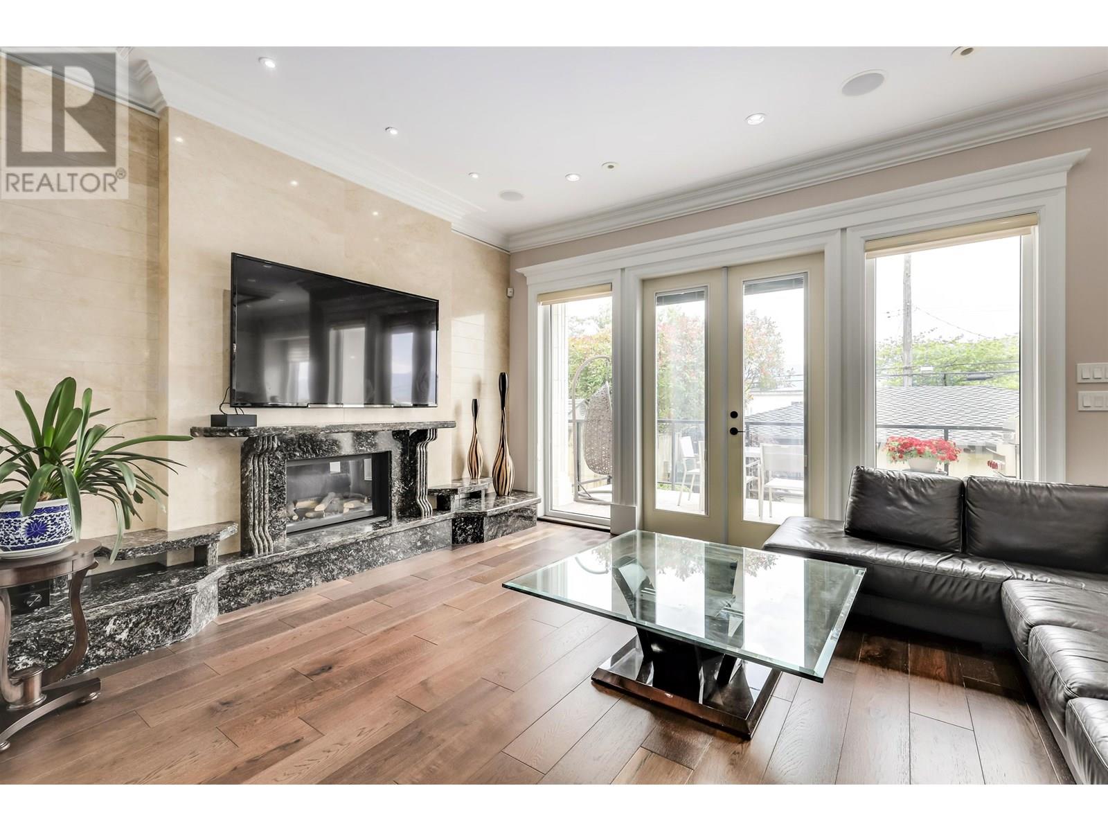 Property at 3963 W 11TH AVENUE image 4