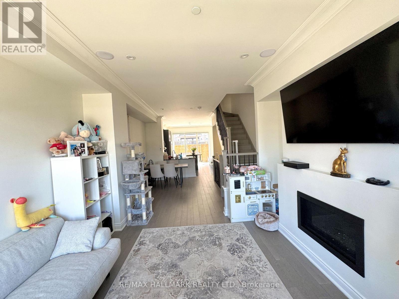 55 Twenty Ninth Street, Toronto, Ontario  M8W 1S1 - Photo 12 - W12262529