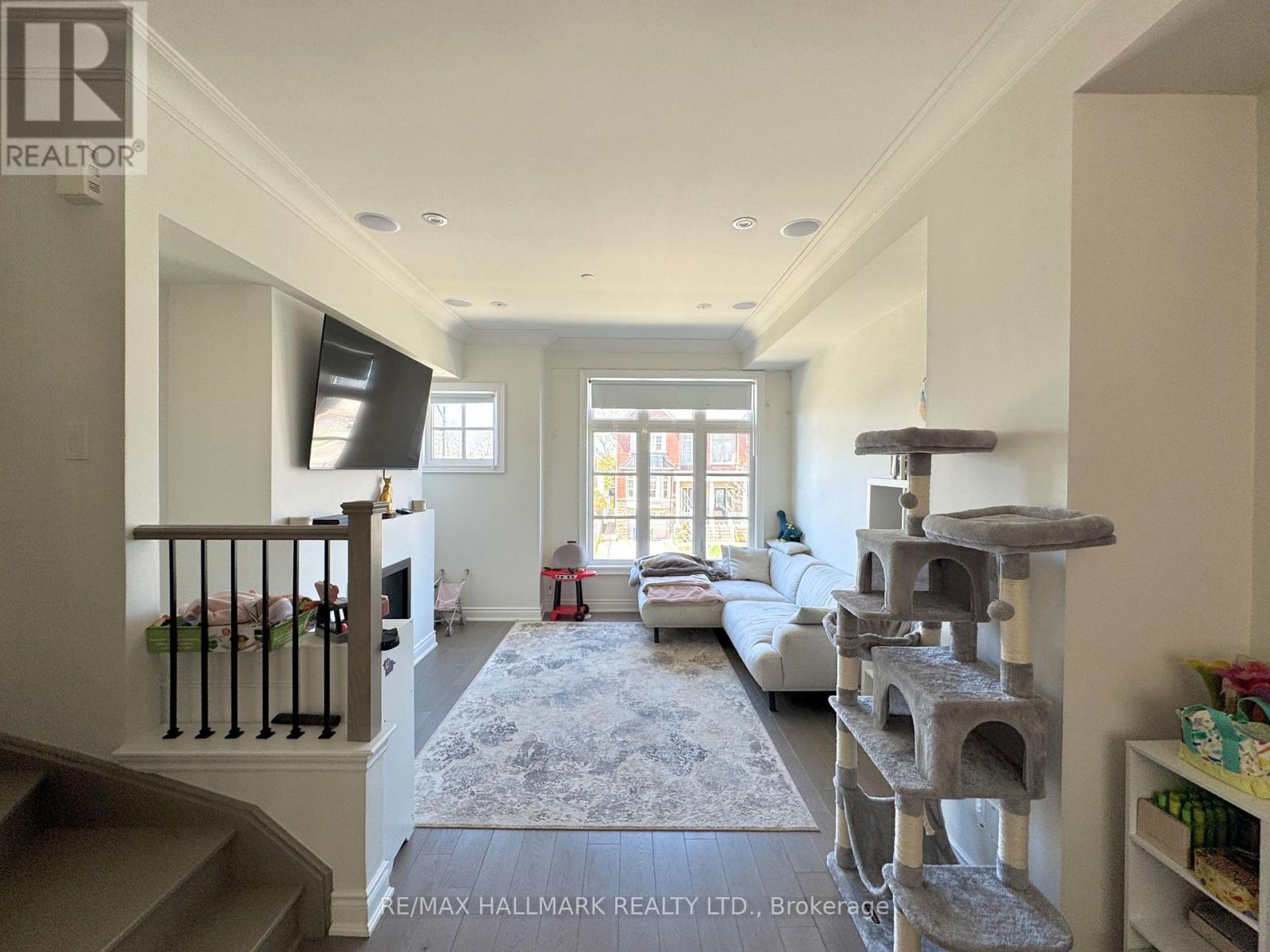 55 Twenty Ninth Street, Toronto, Ontario  M8W 1S1 - Photo 7 - W12262529