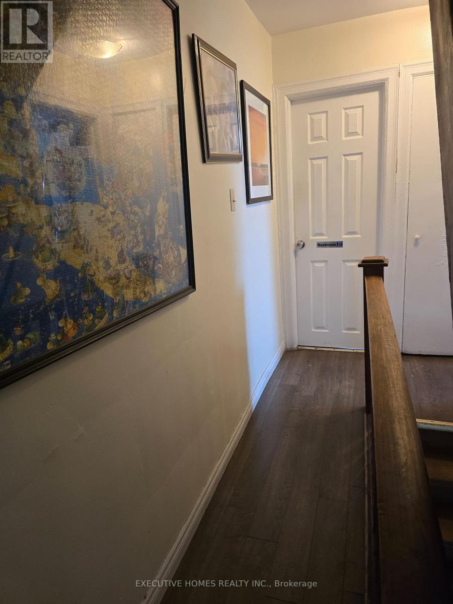 234 Pellatt Avenue, Toronto, Ontario  M9N 2P6 - Photo 2 - W12262561