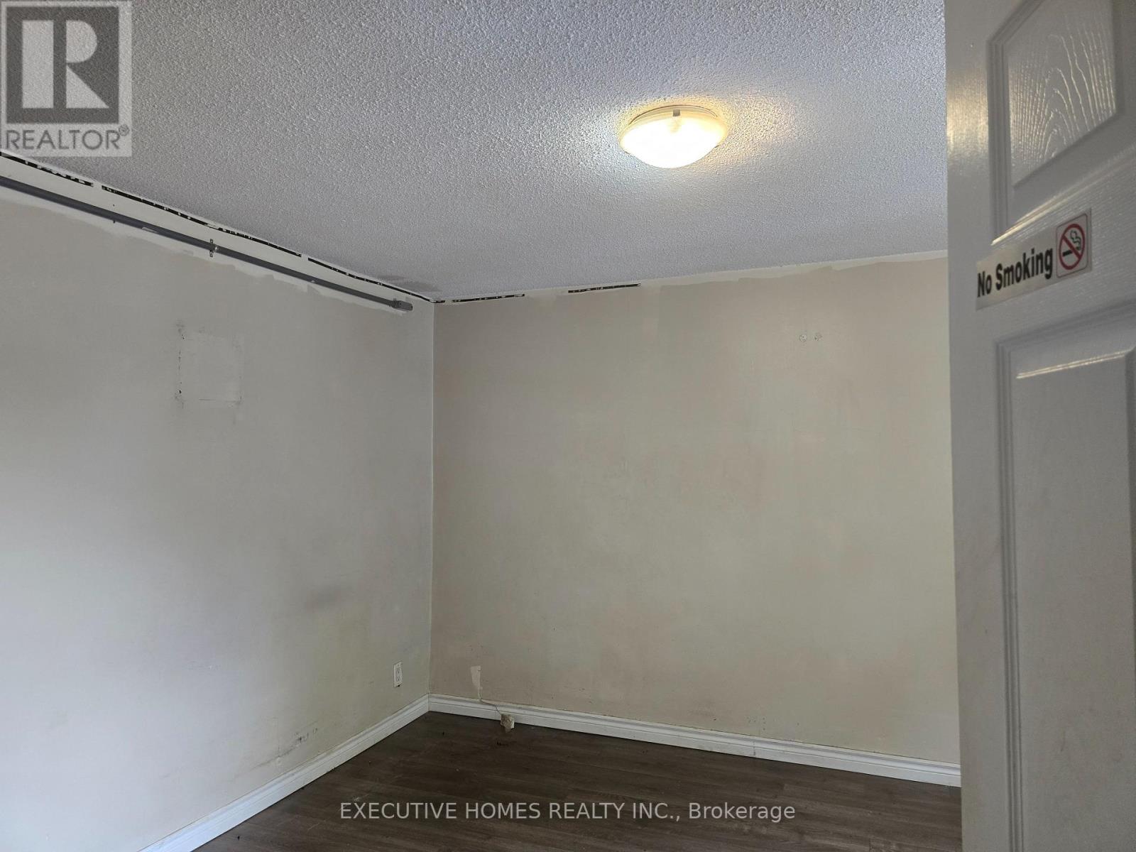 234 Pellatt Avenue, Toronto, Ontario  M9N 2P6 - Photo 3 - W12262561