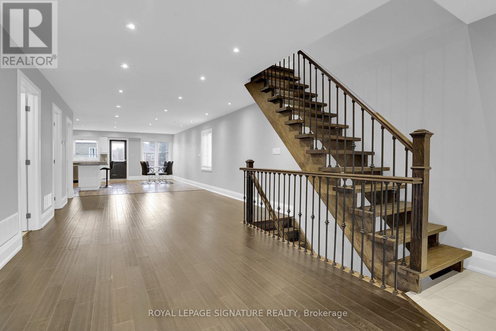 Upper 2 Levels - 14 Rotherham Avenue, Toronto, Ontario  M6M 1L8 - Photo 2 - W12262656